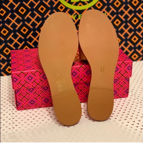 Everly Slide - Picture 6 of 6